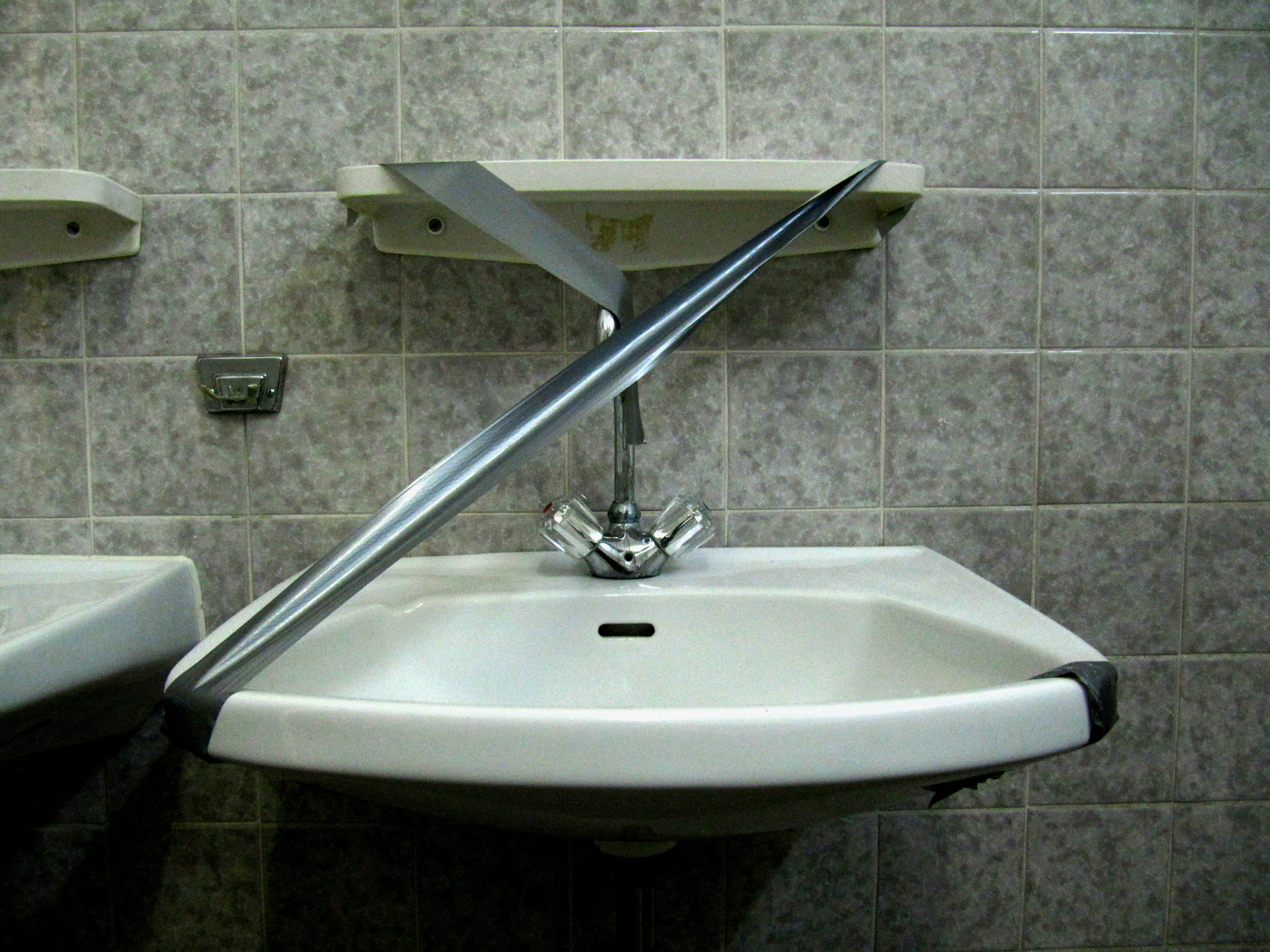 Taped sink (before HVM)